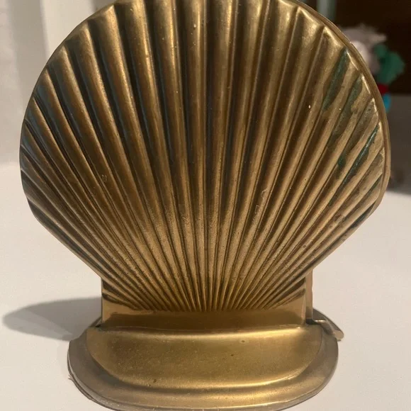 Vintage 1970’s Brass Sea Shell Clam Bookends - Picture 4 of 6